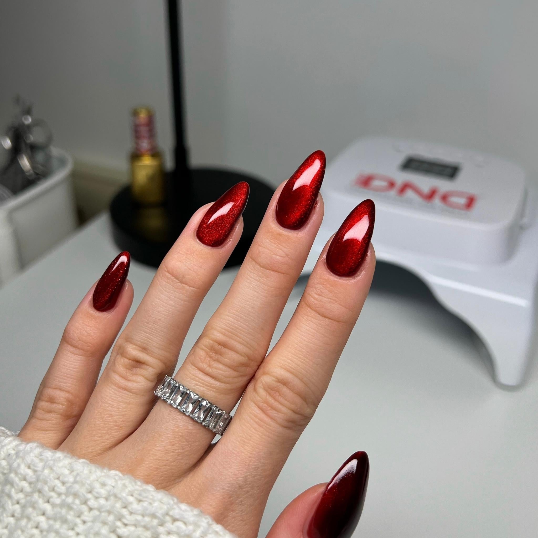 DIVA 9D Cat Eye Glassball #02 - Fiesty Paws