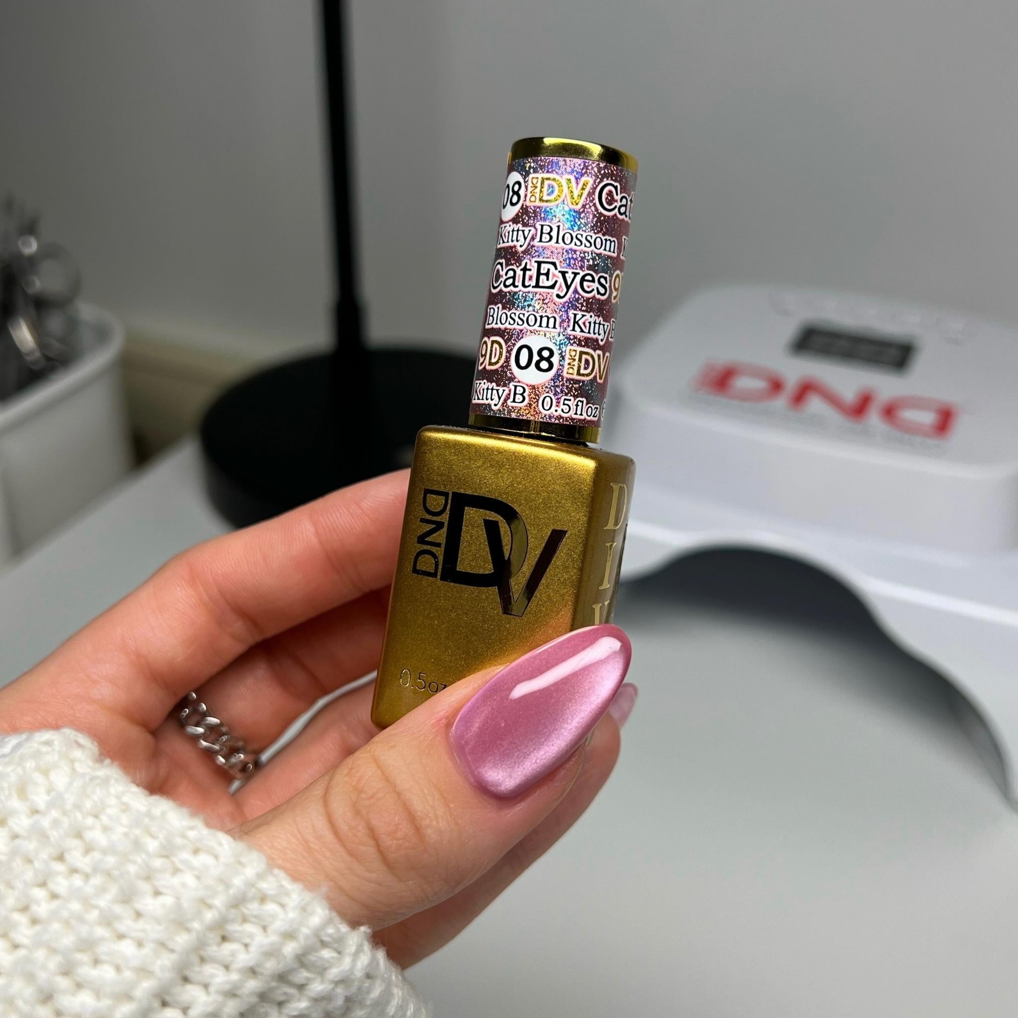 DIVA 9D Cat Eye Glassball #08 - Kitty Blossom