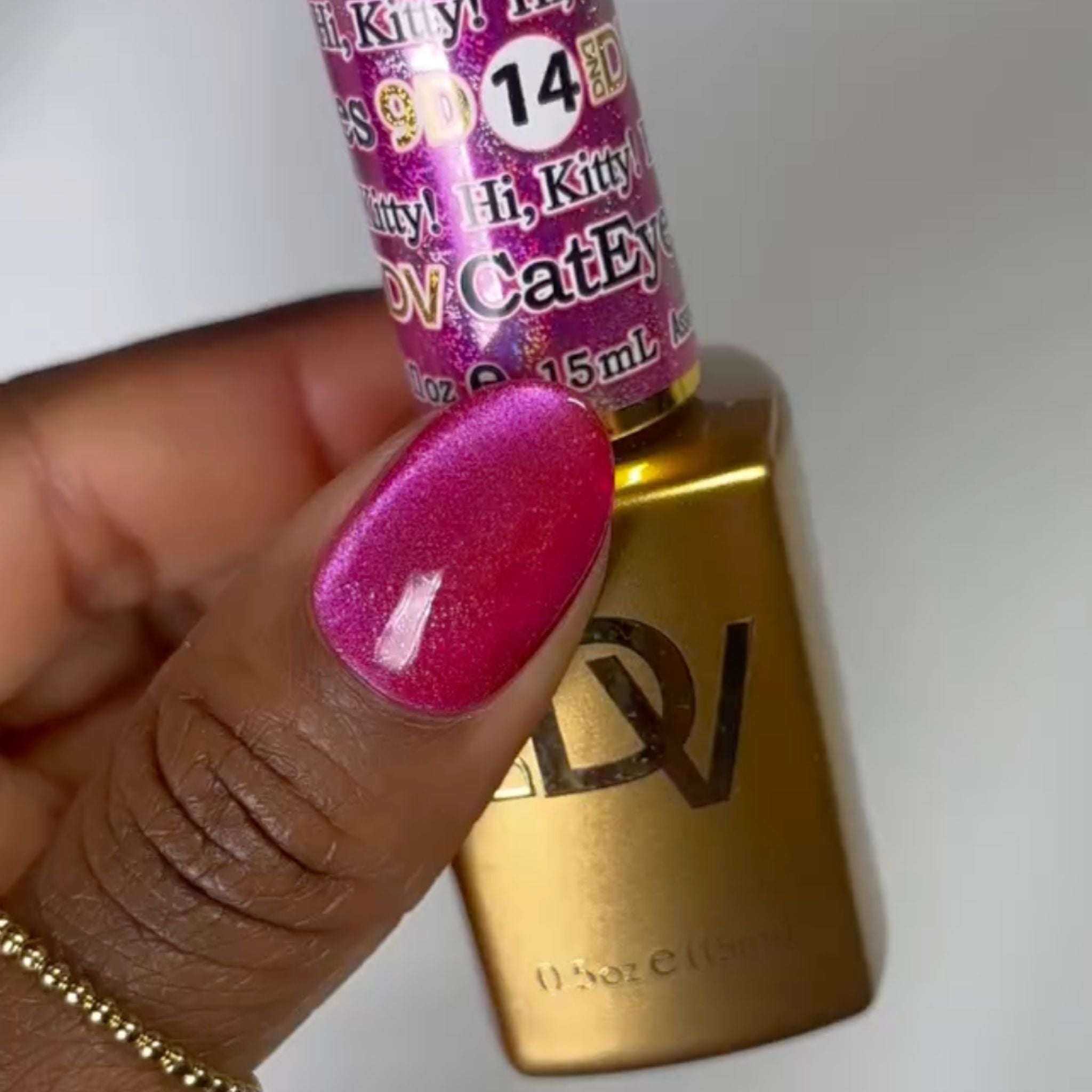 DIVA 9D Cat Eye Candy #14 - Hi, Kitty!