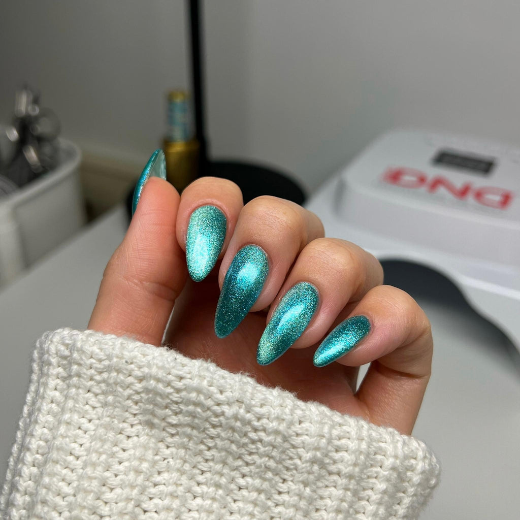 DIVA 9D Cat Eye Candy – 12 Set