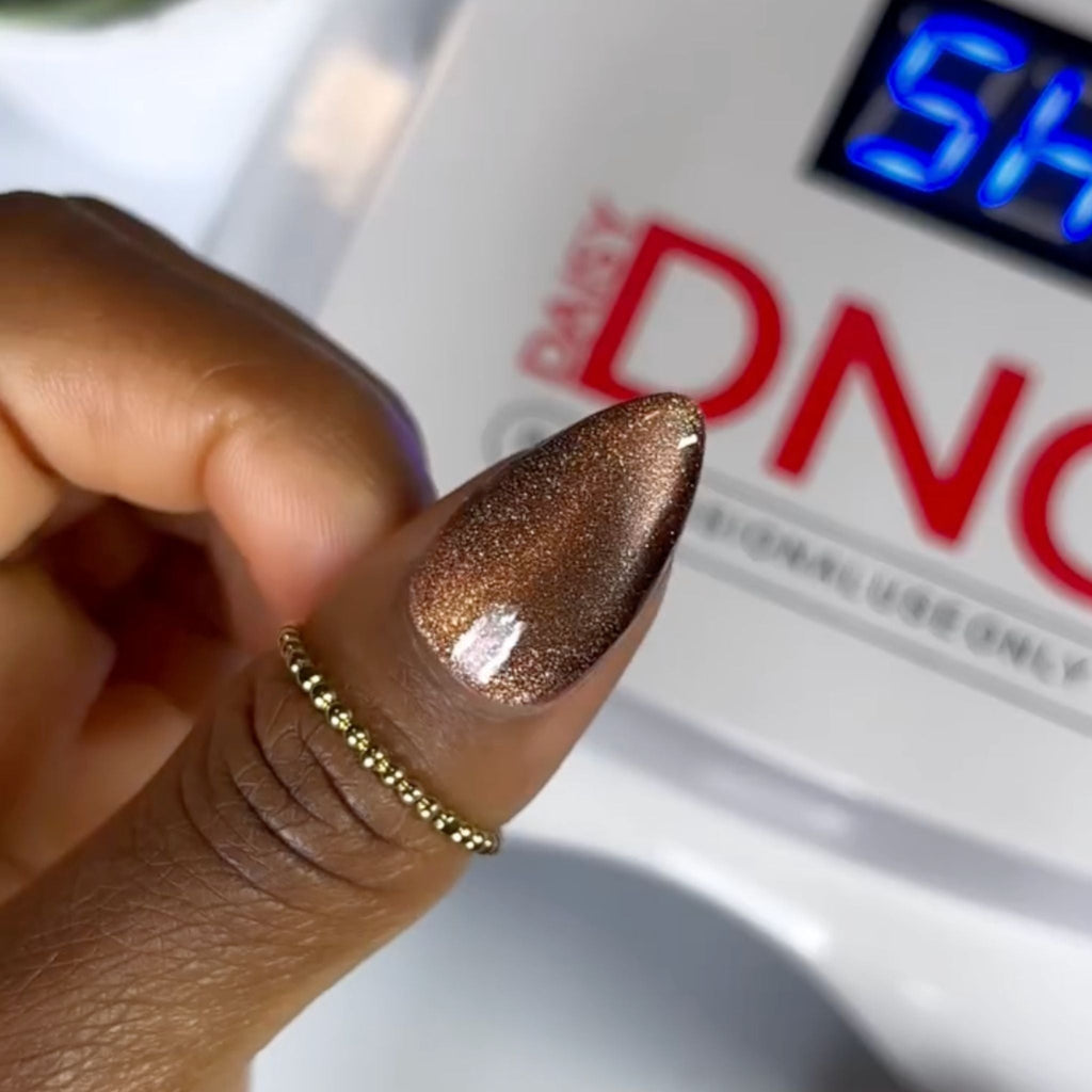 DIVA 9D Cat Eye Candy #18 - Toffee Crisp