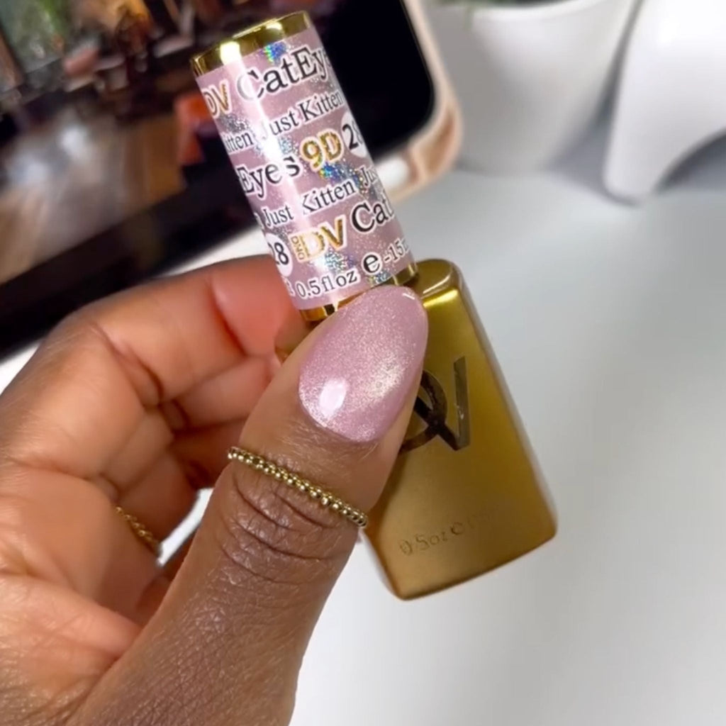 DIVA 9D Cat Eye Daydream #28 - Just Kitten