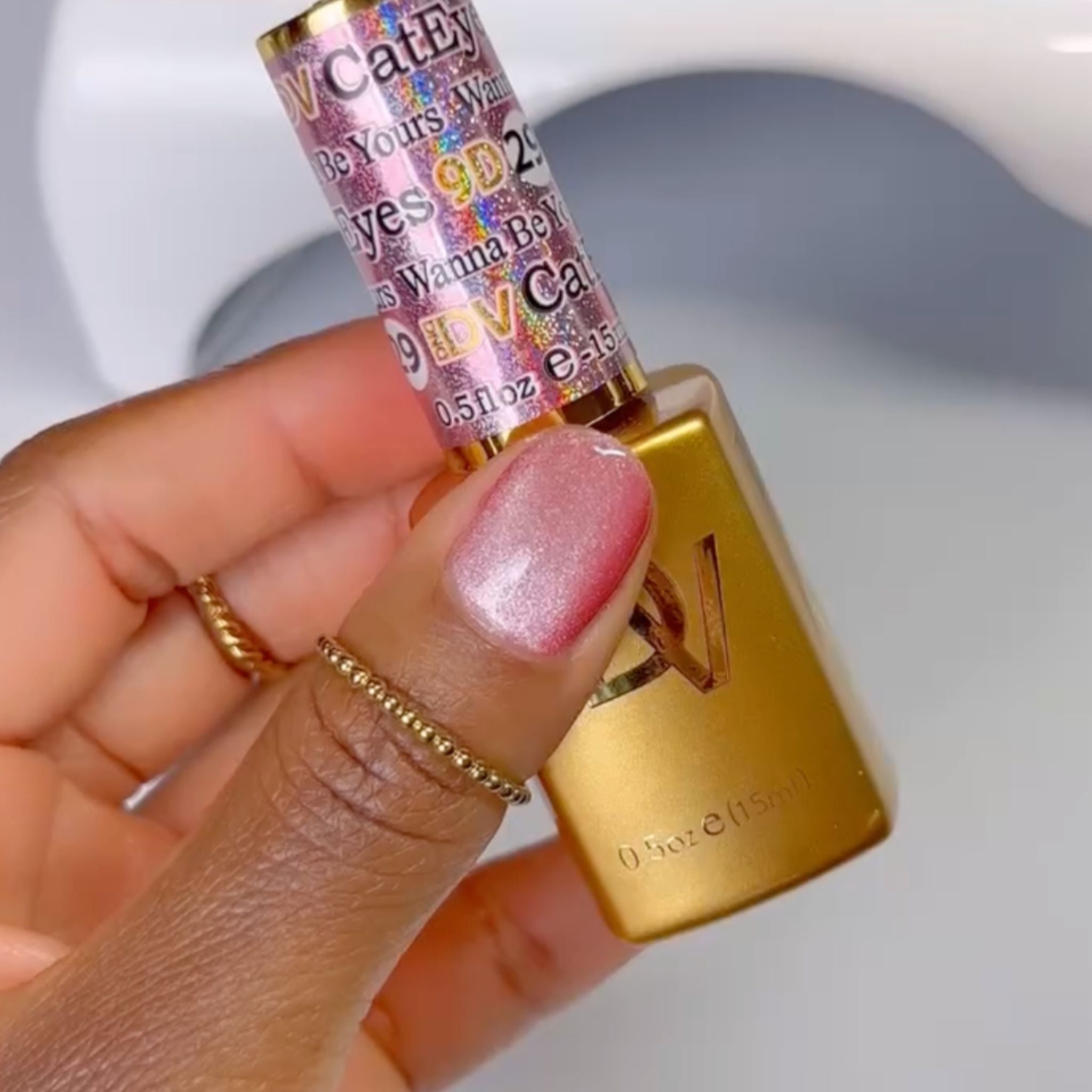 DIVA 9D Cat Eye Daydream #29 - Wanna Be Yours