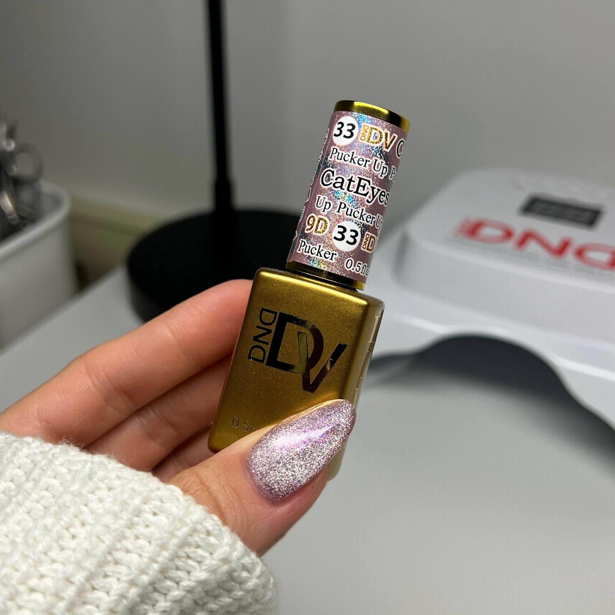 DIVA 9D Cat Eye Daydream #33 - Pucker Up