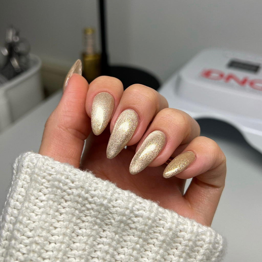 DIVA 9D Cat Eye Daydream #34 - Fur-st Place